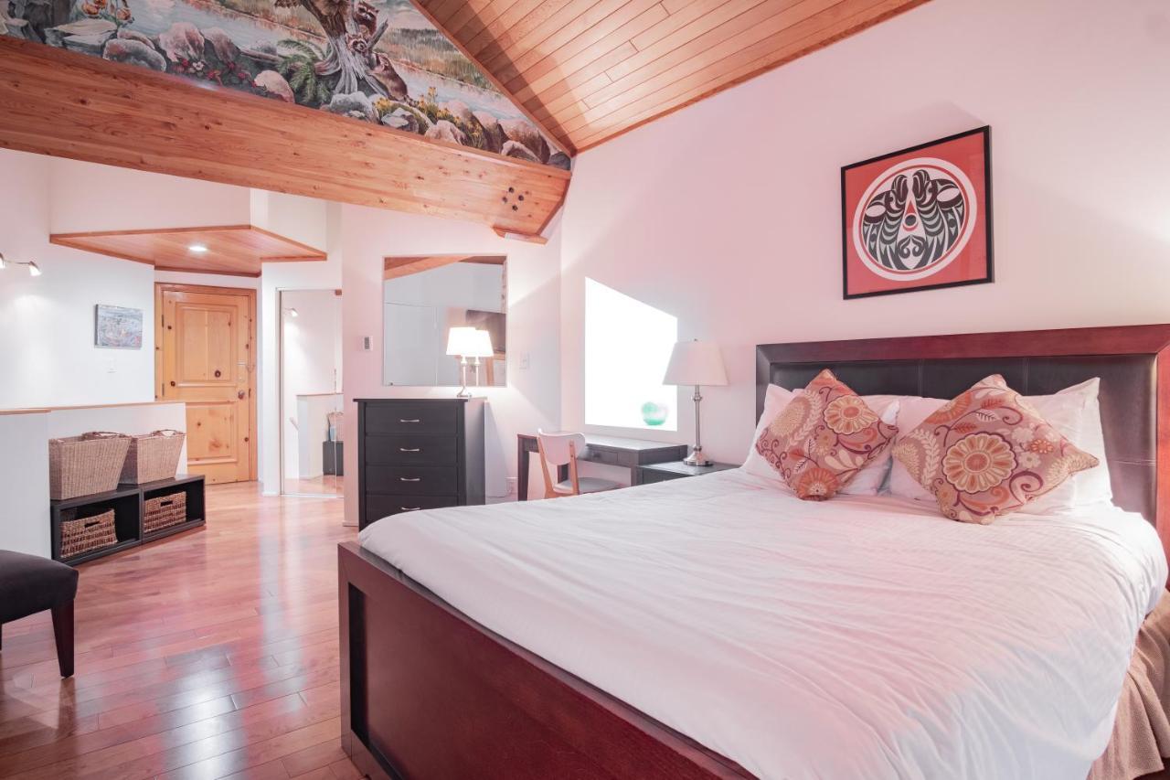 Rainbow By Outpost Whistler Villa Luaran gambar