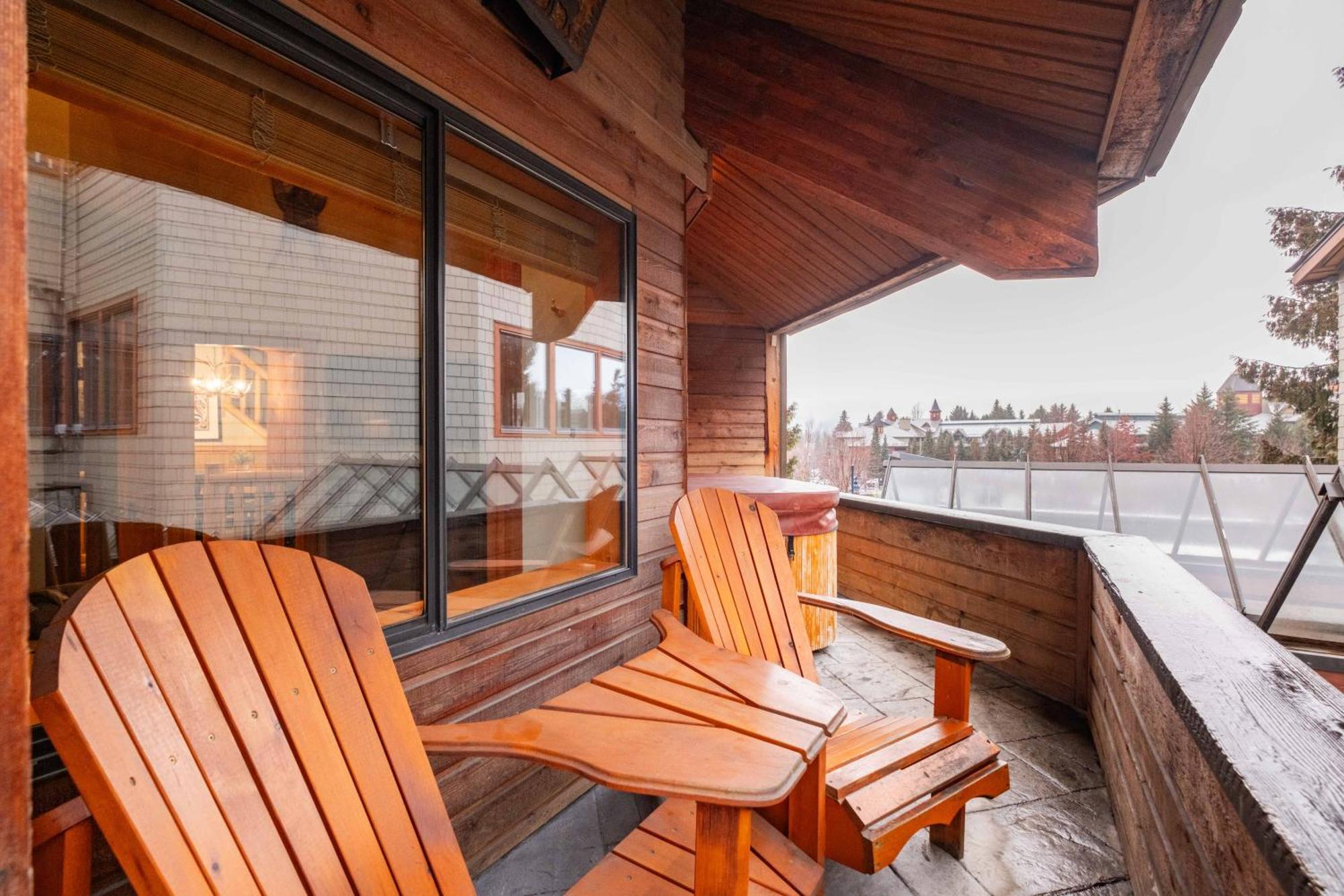 Rainbow By Outpost Whistler Villa Luaran gambar